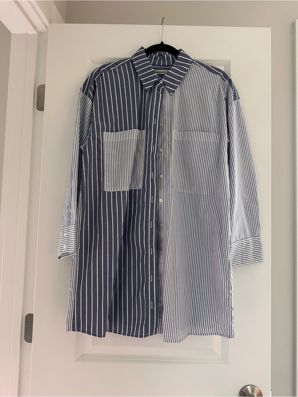 Abercrombie & Fitch Two-Tone Blue Striped Button-Down Shirt